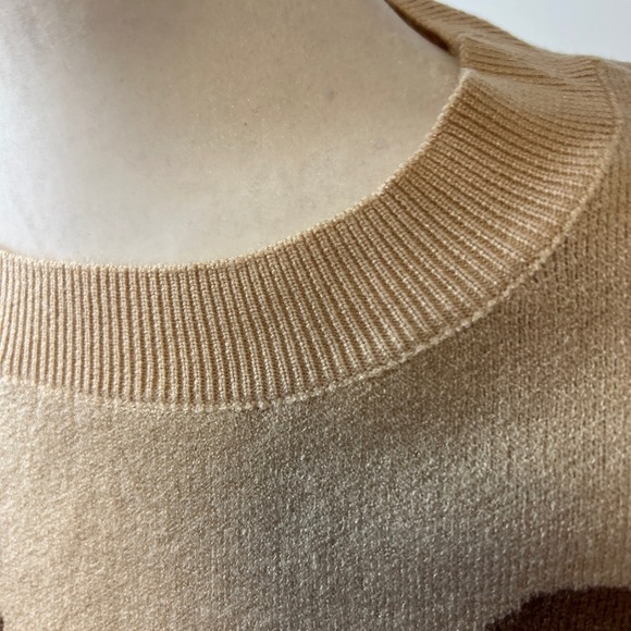 Retro Big Flower Sweater - Picture 5 of 8